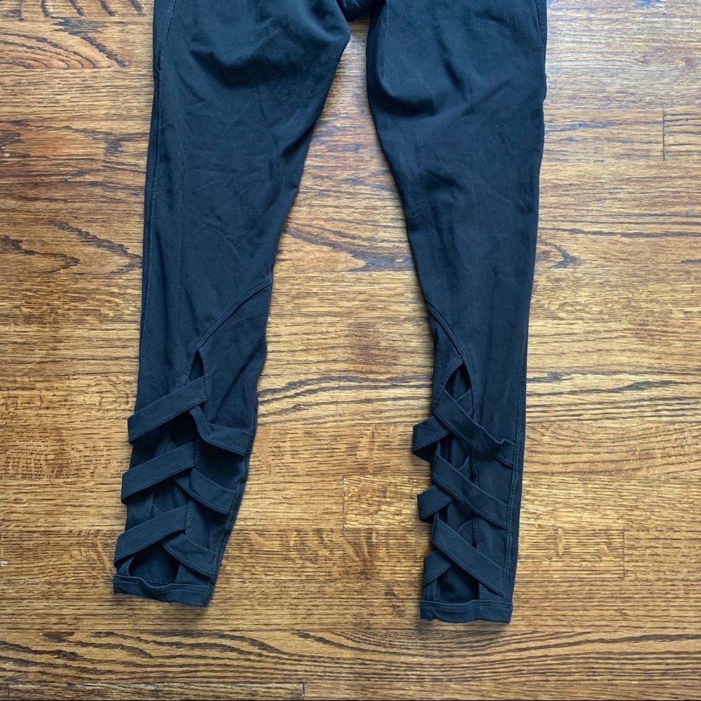 Calvin Klein Leggings with pockets - Picture 2 of 6